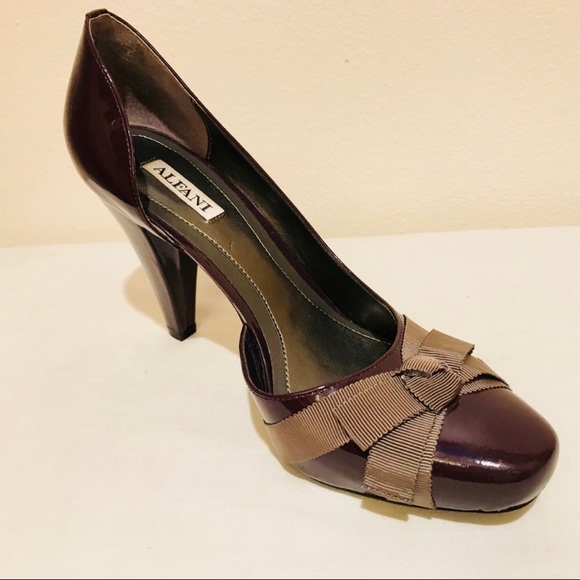Alfani Plum Bow Pumps 7.5 - Picture 8 of 8